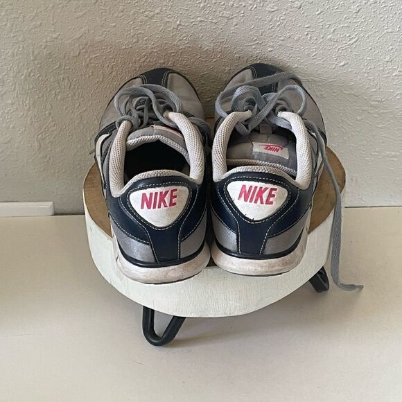 Pre-Used Nike Womens Oceania Blue and Gray Running/Training Shoes Size 7 - Picture 2 of 7